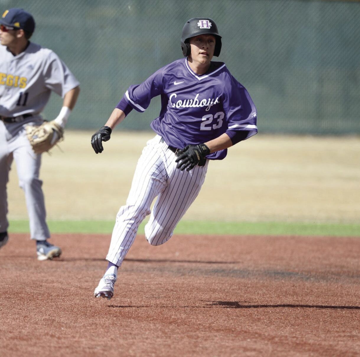 Lubby rounds the bases